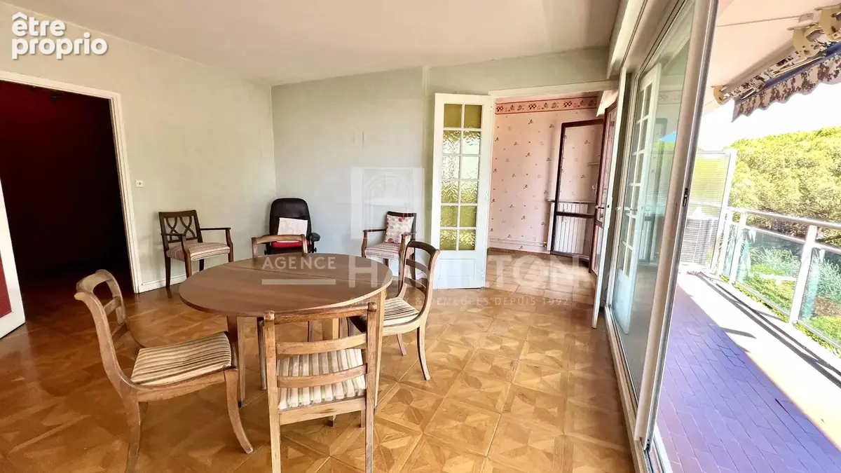 Appartement T3 à rénover de 67 m2 avec terrasse et vue mer - photo 3