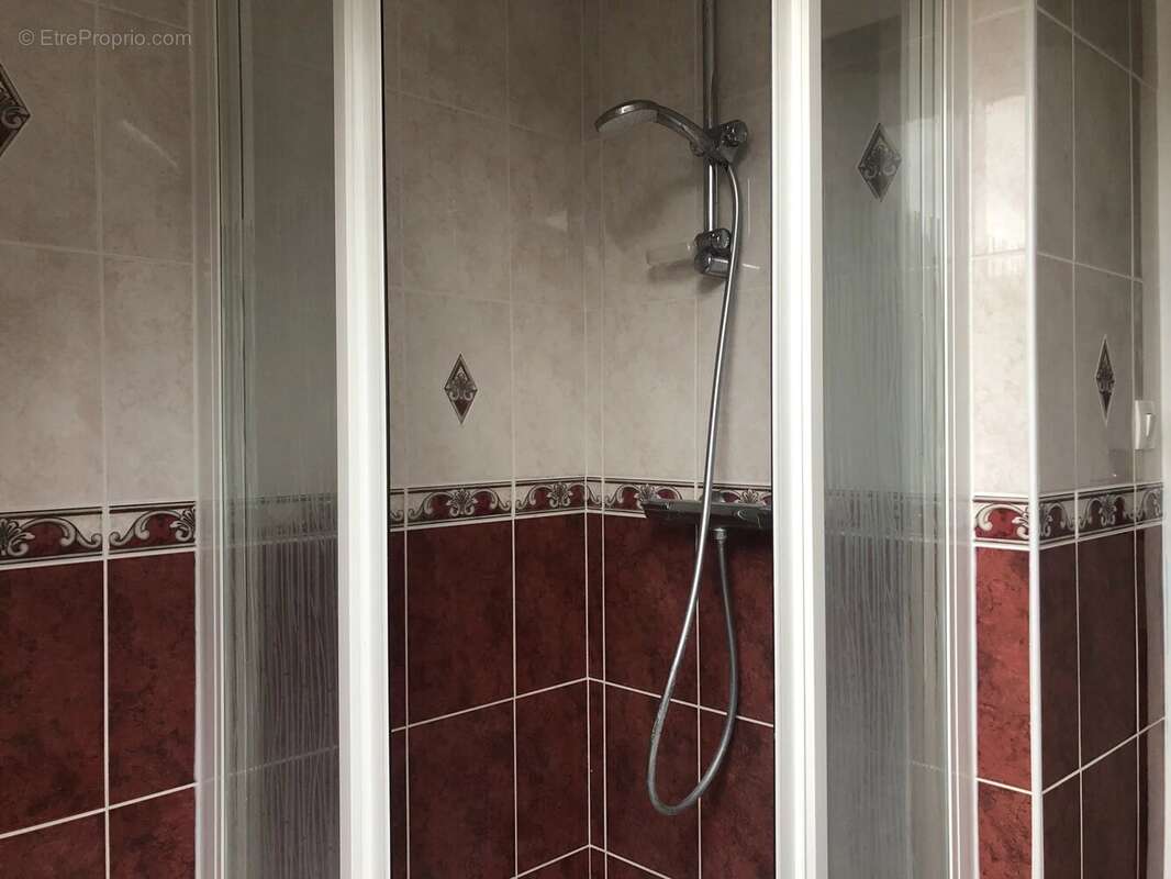 Maison à VILLENEUVE-L&#039;ARCHEVEQUE