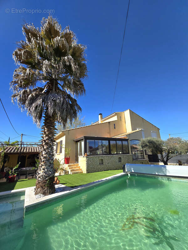 Maison à L'ISLE-SUR-LA-SORGUE