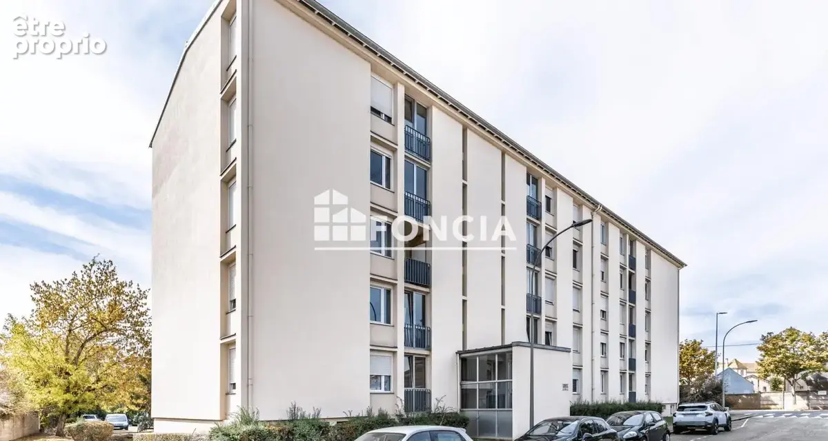 A Montigny les Metz, F5 avec caves et parking - photo 7