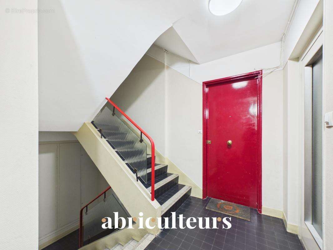 Excellent potentiel pour ce 3 pièces plein sud en vente à Montreuil (93100) - photo 21