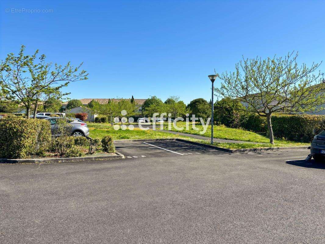 Appartement à SAINT-JEAN-D'ANGELY