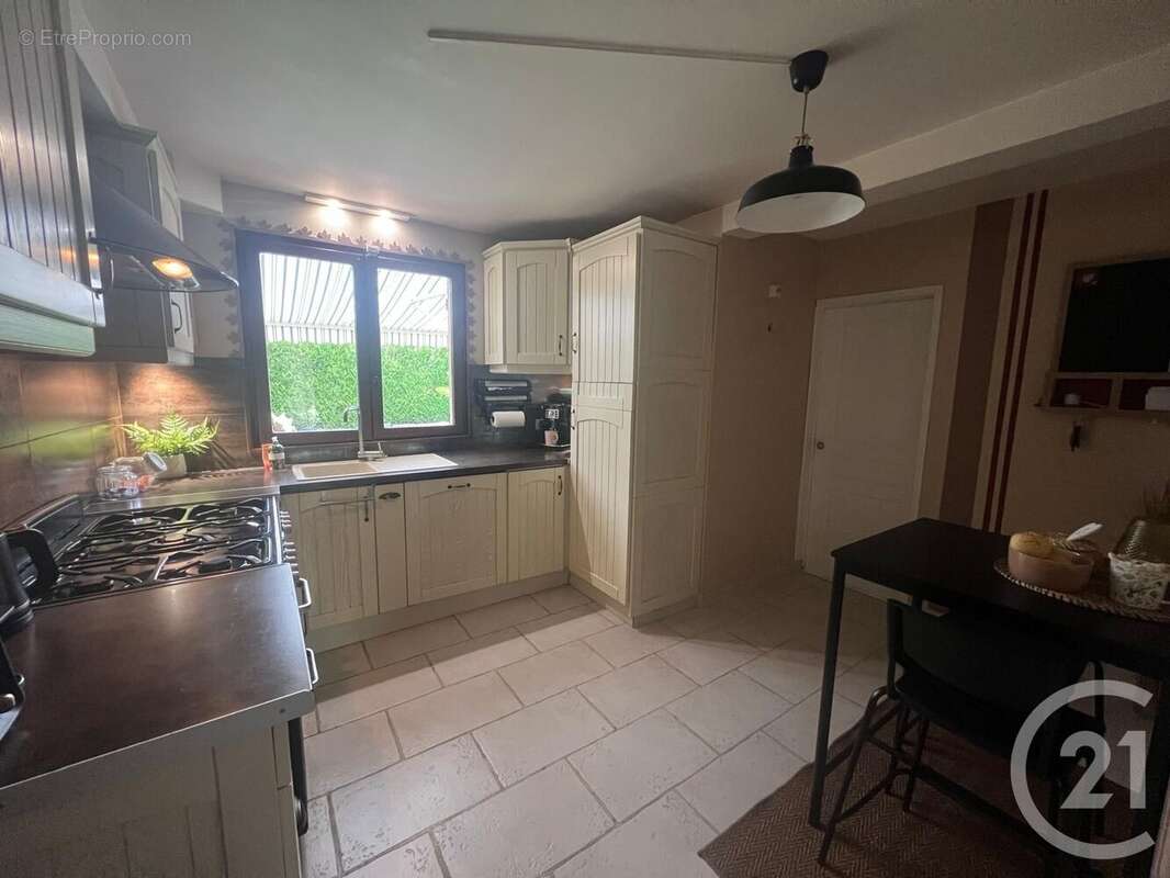 Maison à DAMMARTIN-EN-GOELE