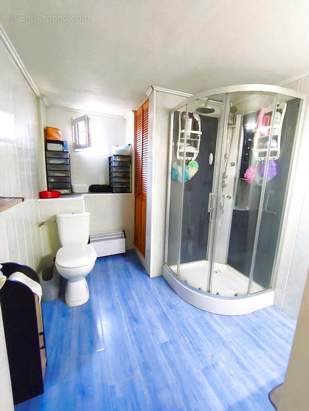 Maison à DECAZEVILLE