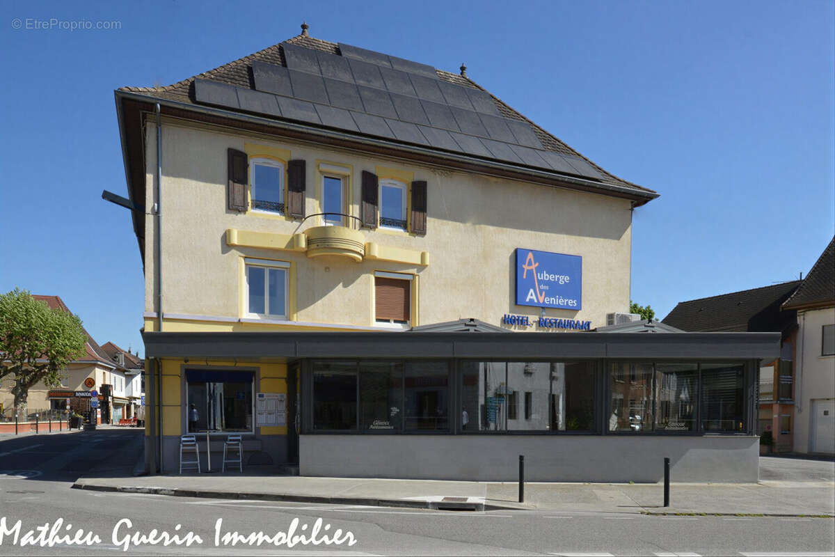 Commerce à VEYRINS-THUELLIN