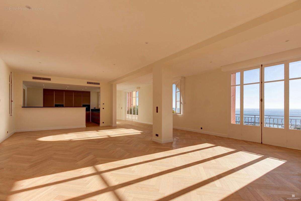 Appartement à BEAULIEU-SUR-MER