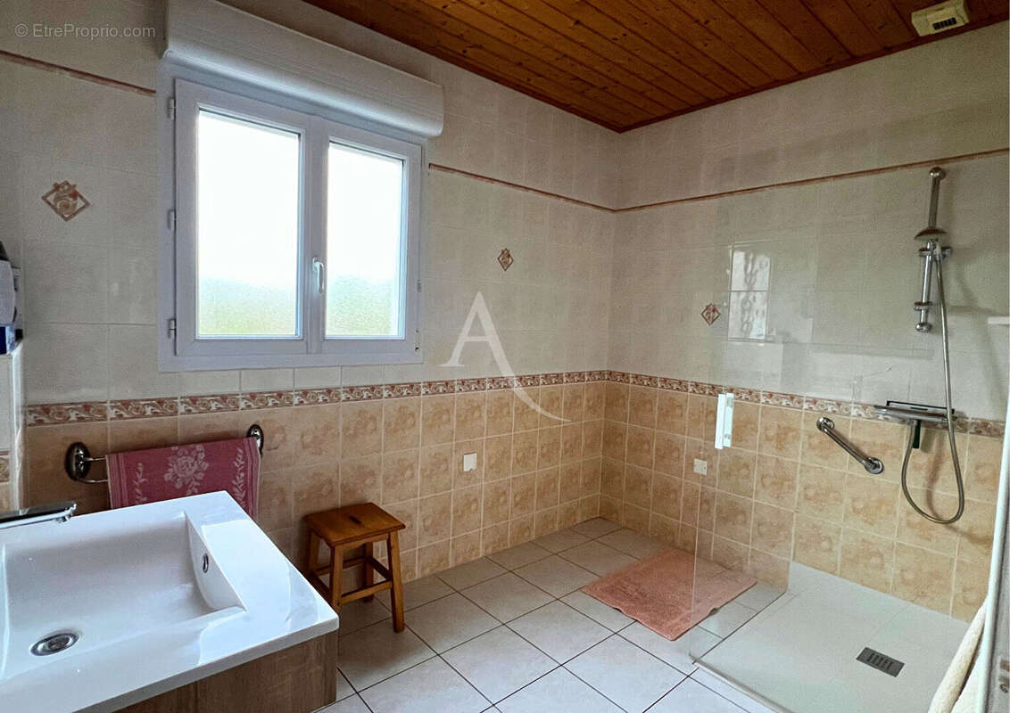 Maison à BEAUVOIR-SUR-MER