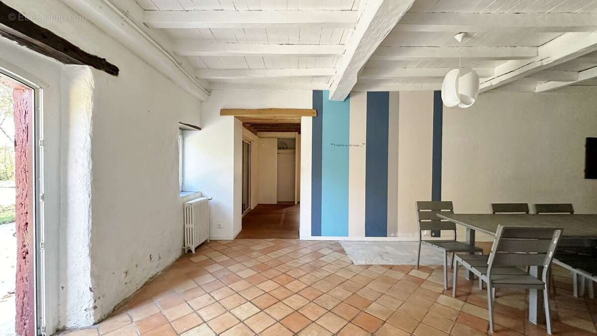 Maison à SAINT-MARTIN-DE-SEIGNANX