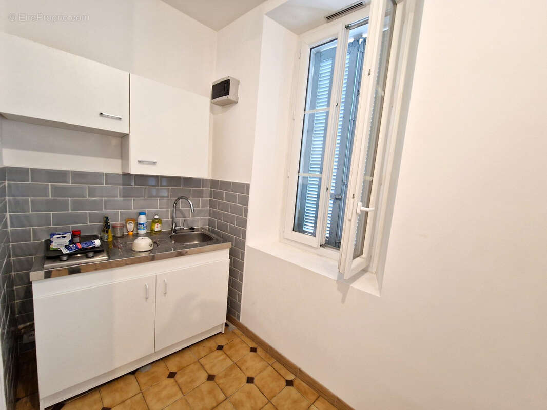 Immeuble locatif (2 studios et 1 T2) - photo 3