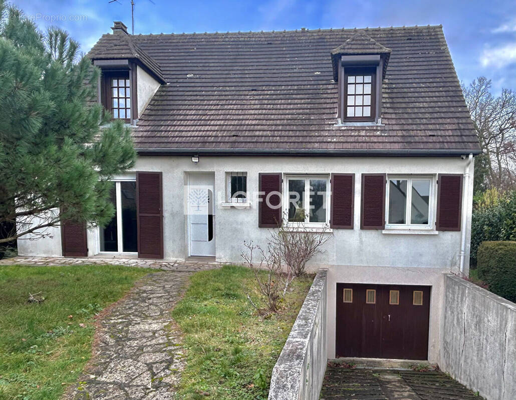 Maison à ORRY-LA-VILLE