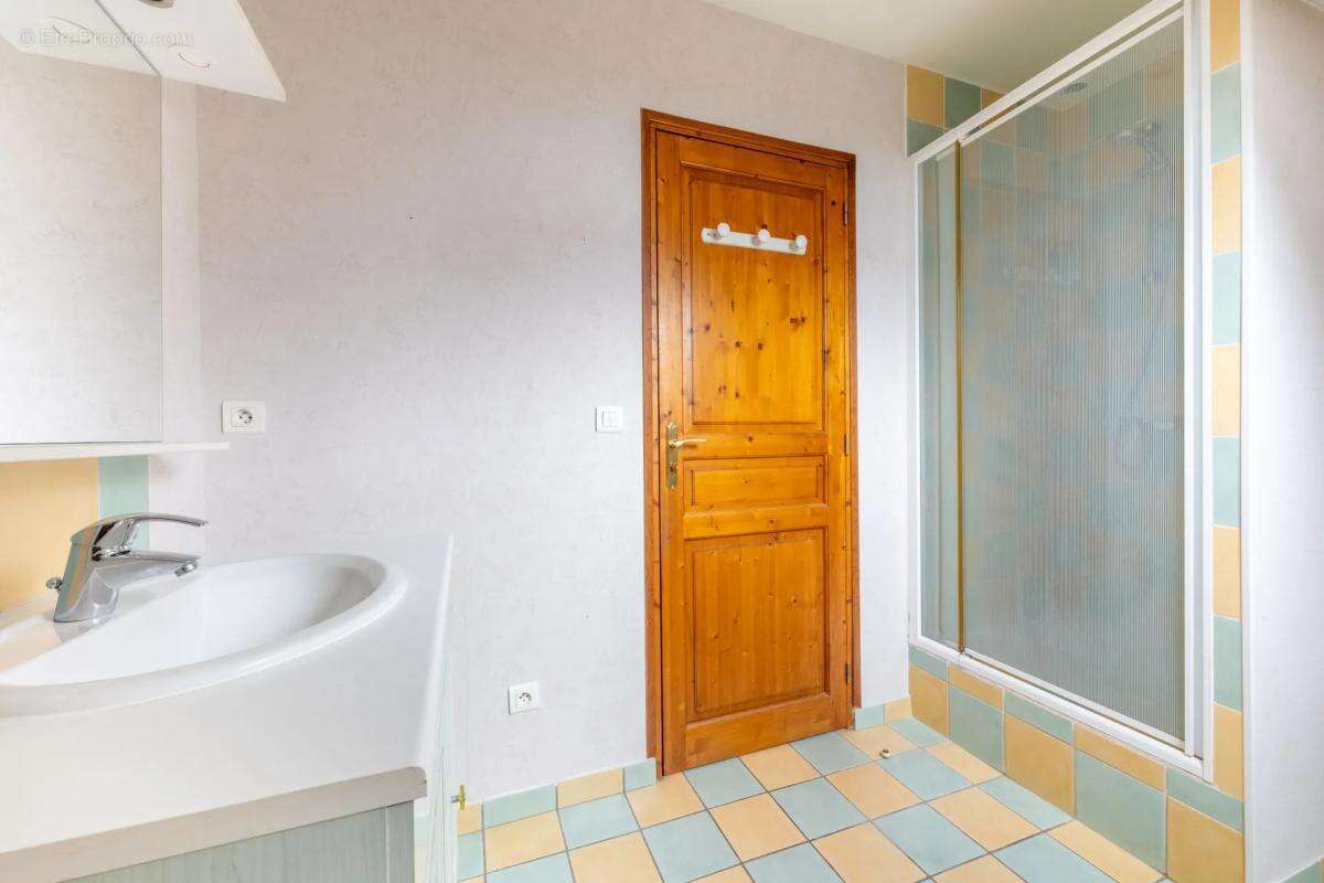 Maison à BALAGNY-SUR-THERAIN