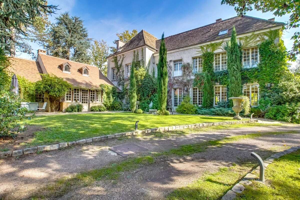 Maison à MONTFORT-L'AMAURY
