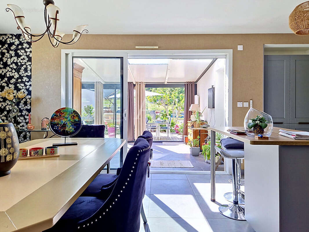 Maison Saint Barthelemy D Anjou 6 pièce(s) 122 m2 - photo 5