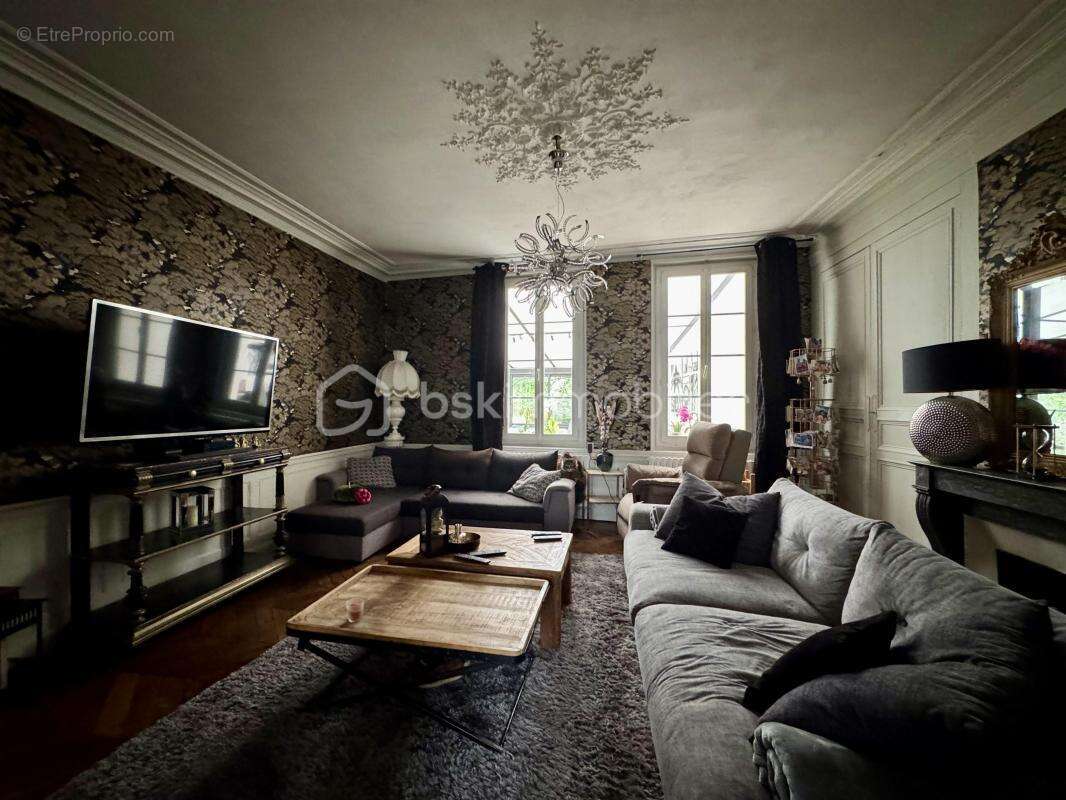 Maison familiale ou ensemble immobilier - photo 4