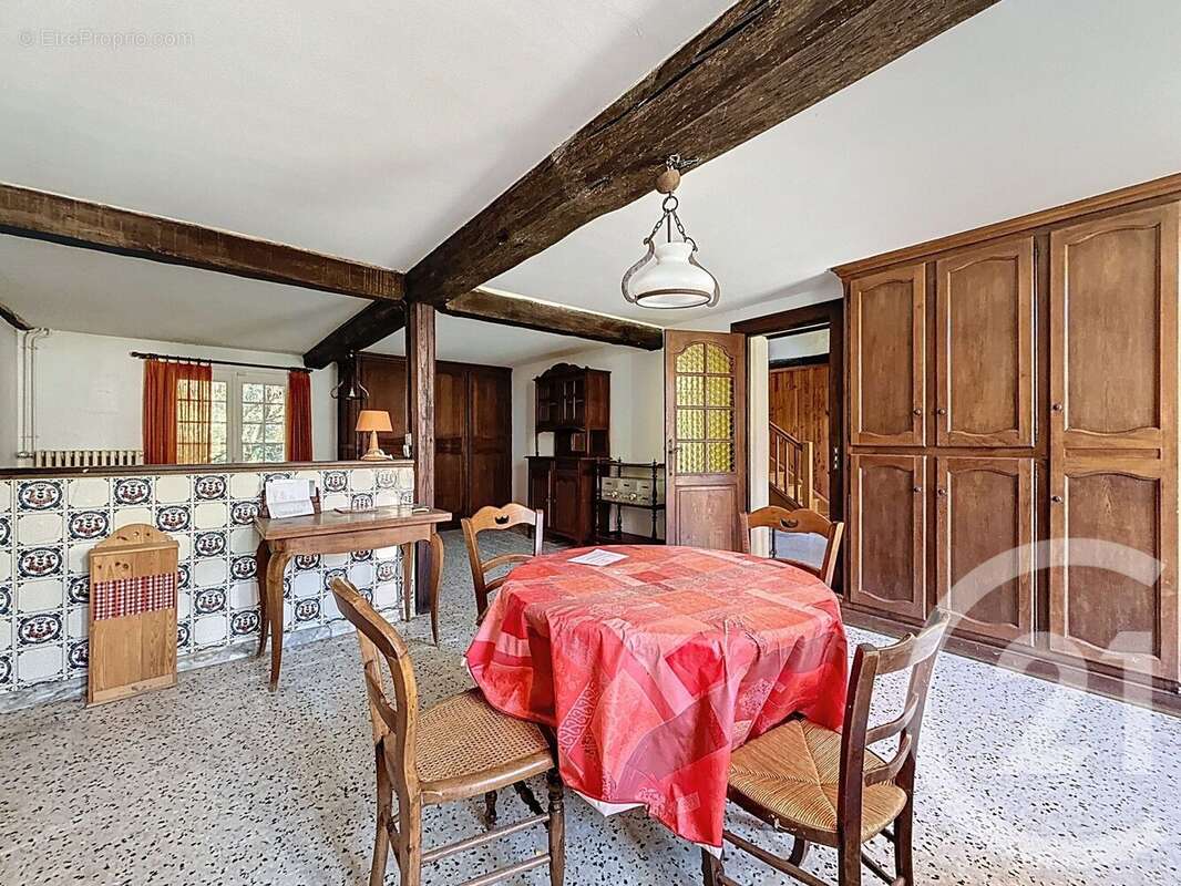 Maison à EGRISELLES-LE-BOCAGE