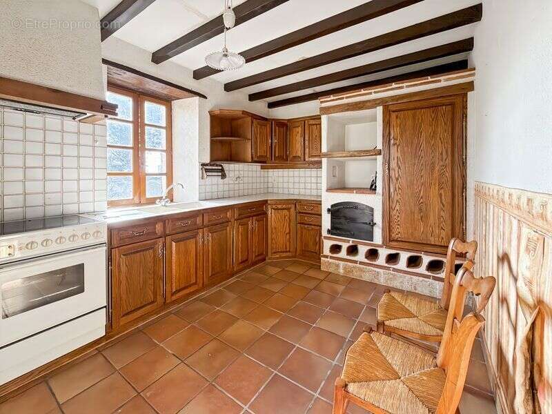 Maison à SAINTE-MERE