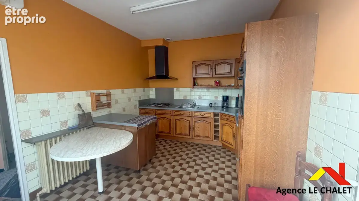 Villeneuve-le-Roi / Pavillon 3 pièces de 65 m² avec dépendance, ateliers et grand jardin - photo 5