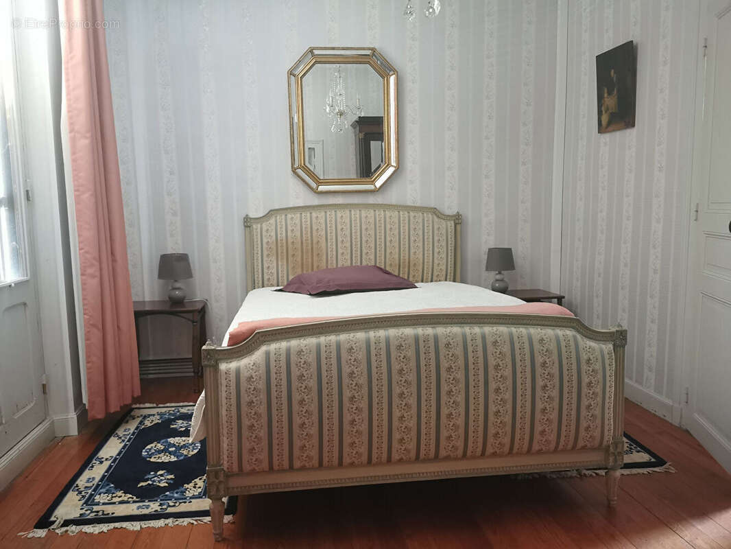 Maison à PORT-DE-PILES