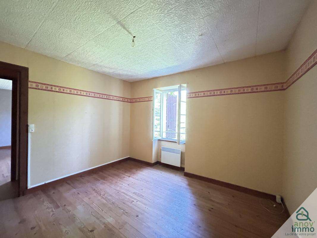 A vendre saint cybardeaux proche rouillac 4 maisons dont 2 l - photo 25