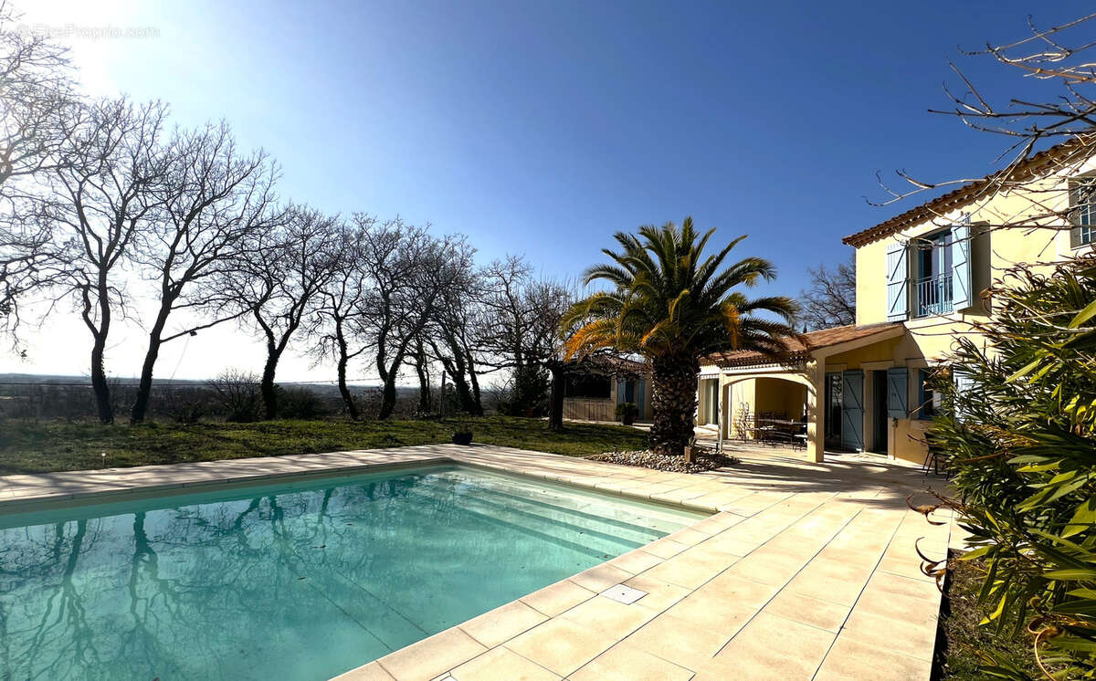Maison à VAISON-LA-ROMAINE
