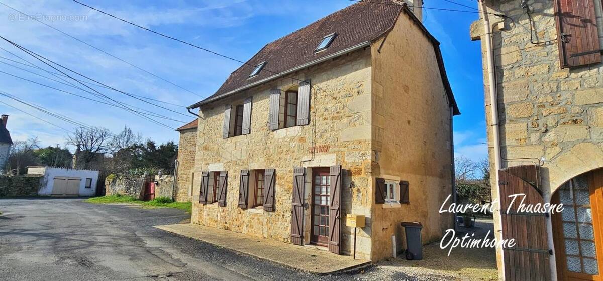 Maison à SAINT-RABIER