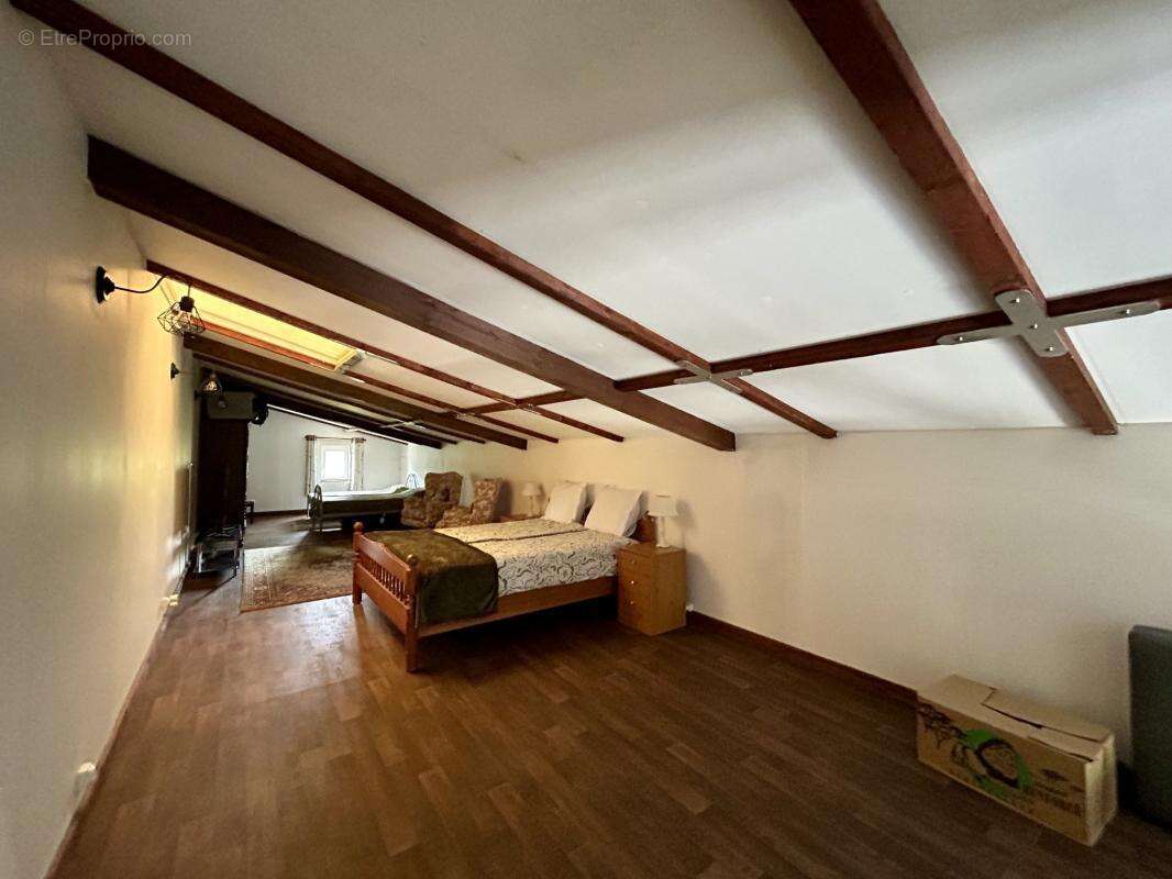 Maison à CHARROUX