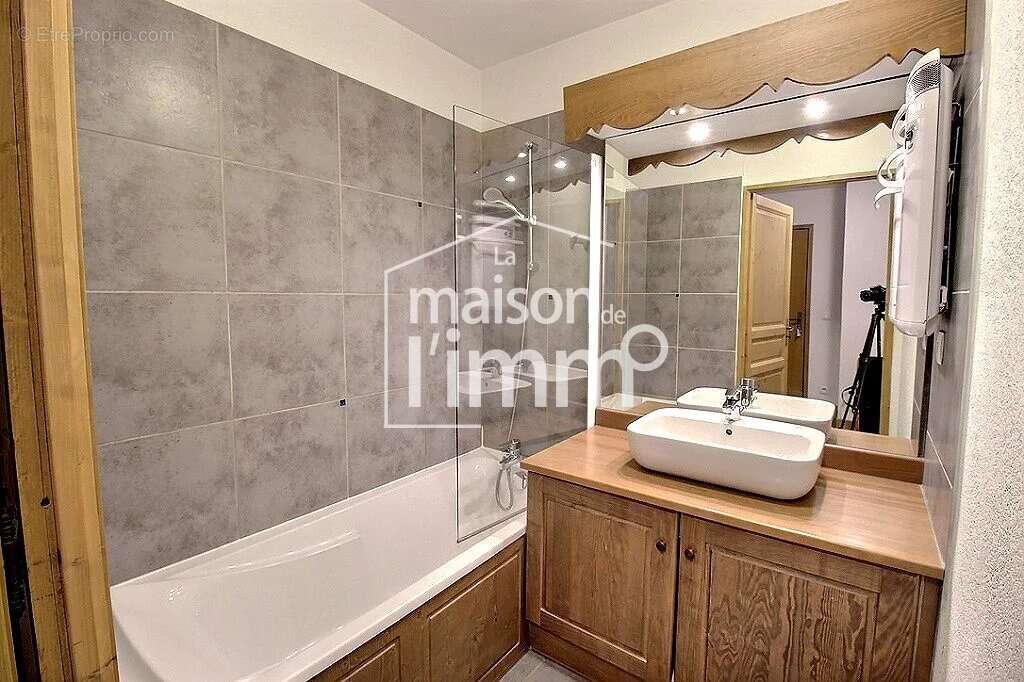 Appartement t3 - à vendre - chatel  centre - photo 4