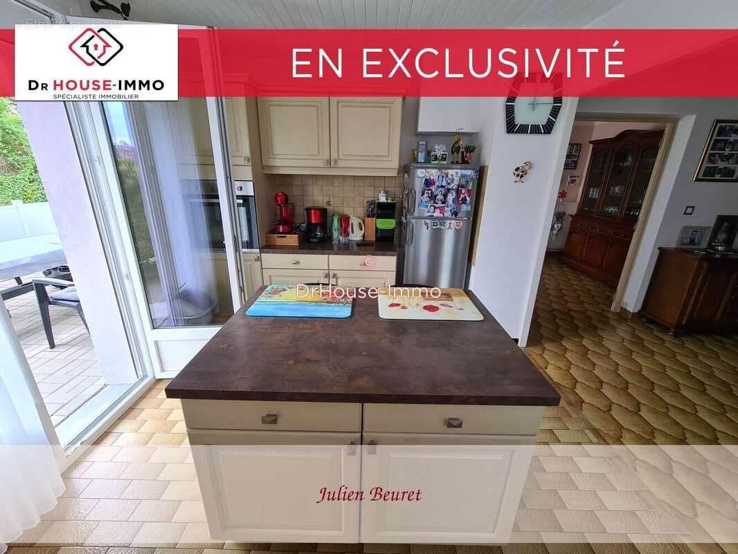 Maison 112 m² à Uzelle  - photo 3