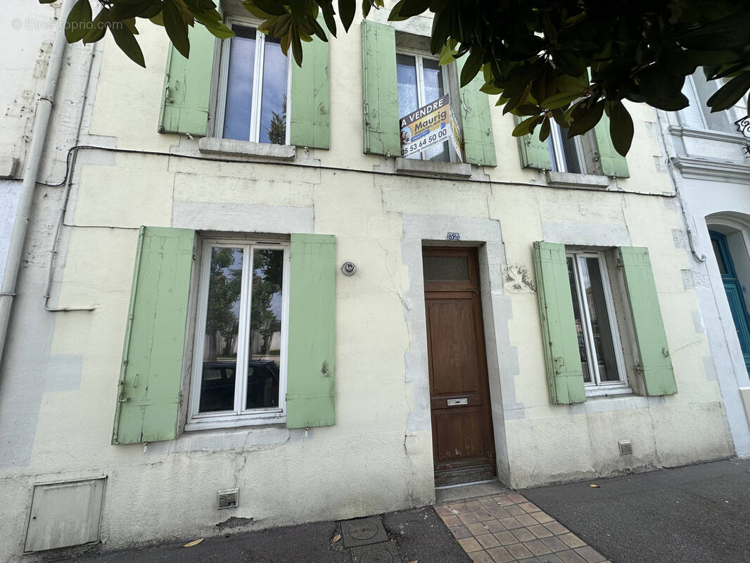 Maison à SAINTE-BAZEILLE