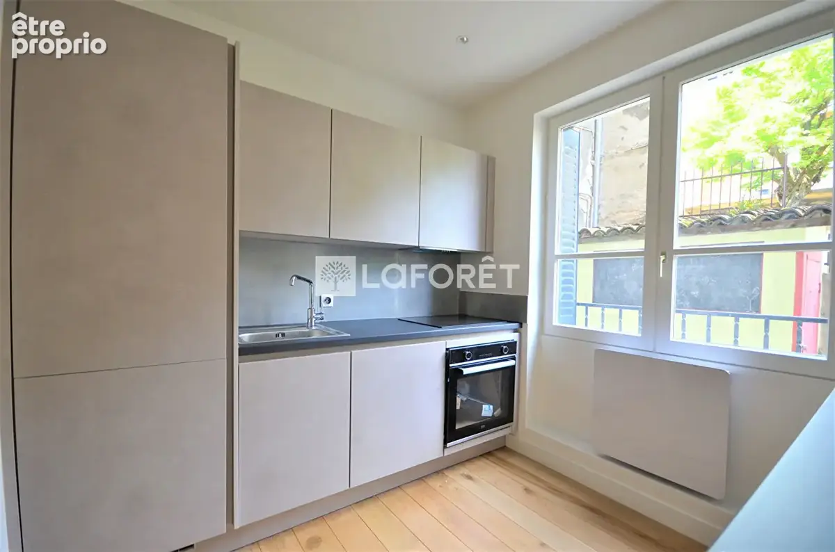 A vendre Appartement Saint Cyr Au Mont D Or 2 pièces 45m² Rue Ampère - photo 3