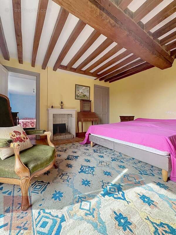 Maison à SAINT-PIERRE-SUR-DIVES