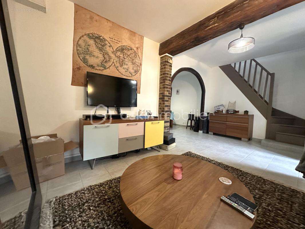 Maison familiale de 87 m² avec cour – Cannes-Écluse (77130) - photo 2