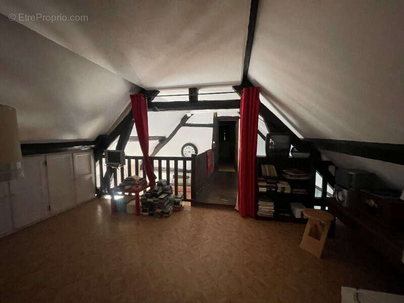 Maison à BEAUMONT-LES-AUTELS