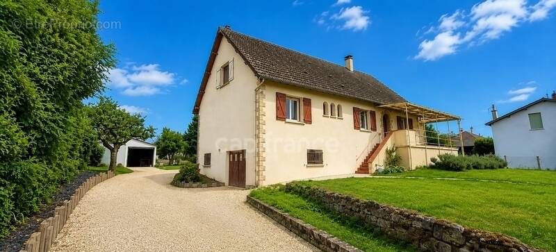 Maison à BEAUMONT
