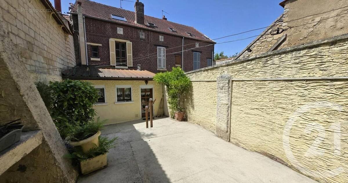 Maison à PONT-SAINTE-MAXENCE