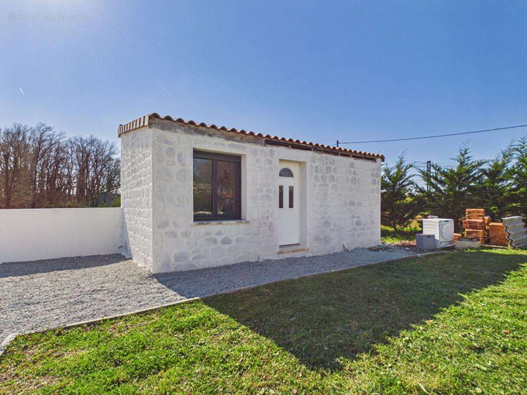 Maison à CIVRAY