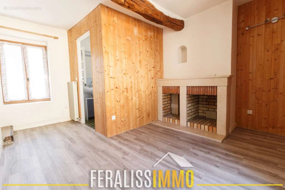 Maison à VAUX-SUR-SEINE