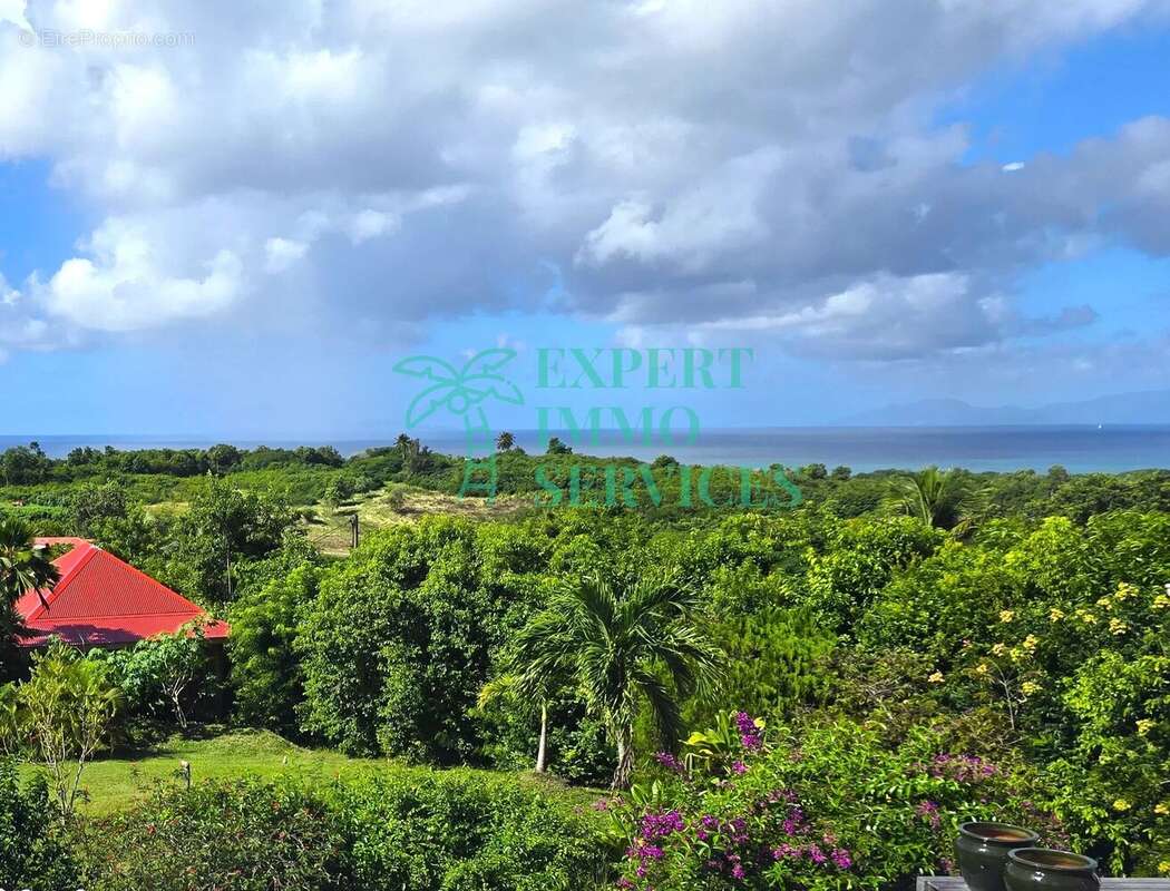 Maison à GRAND-BOURG