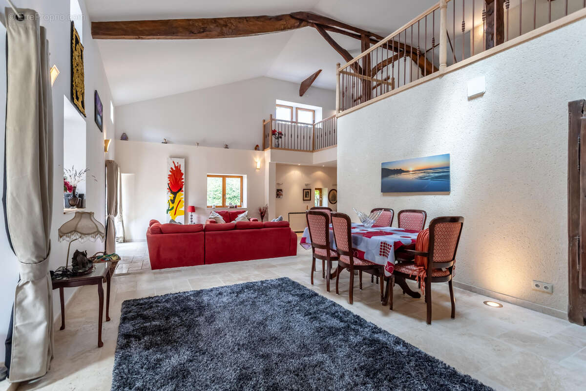 Maison de campagne, annexe, jardin, piscine, granges. - photo 4