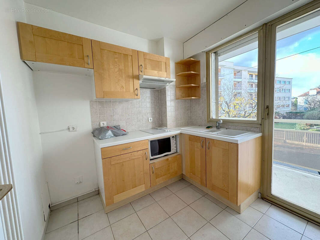 Appartement à SAINT-MAUR-DES-FOSSES