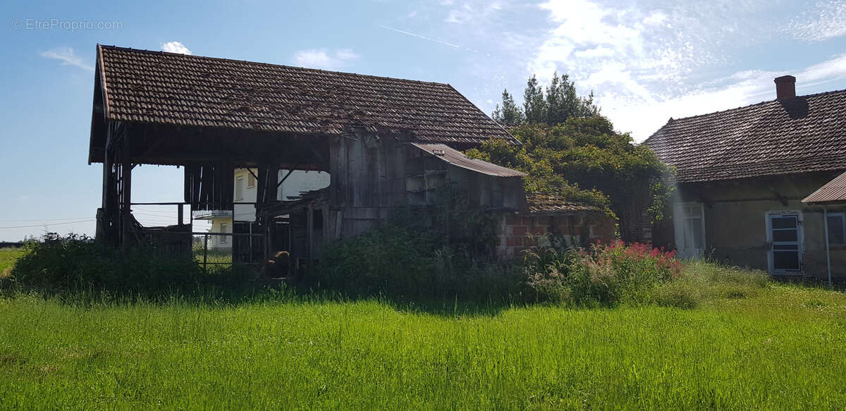 Maison à VERDUN-SUR-LE-DOUBS
