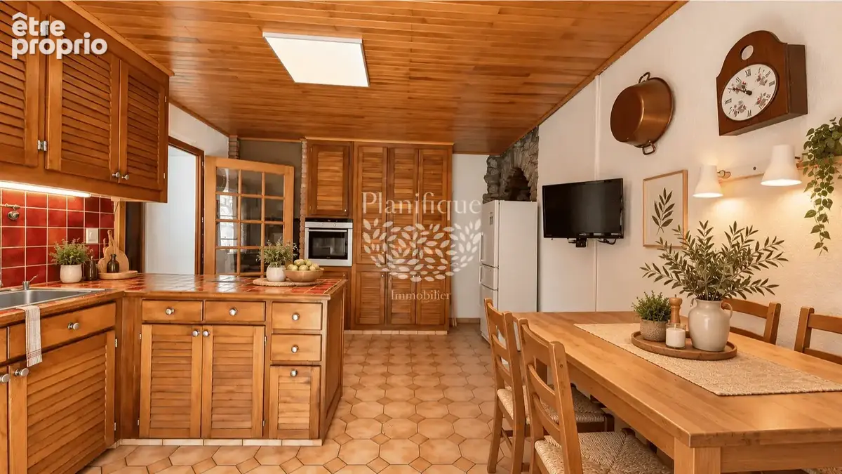 Ferme mitoyenne exposée plein sud de 130 m2 habitables et 292 m2 au sol avec terrain de 710 m2 à Bons-en-Chabl - photo 9