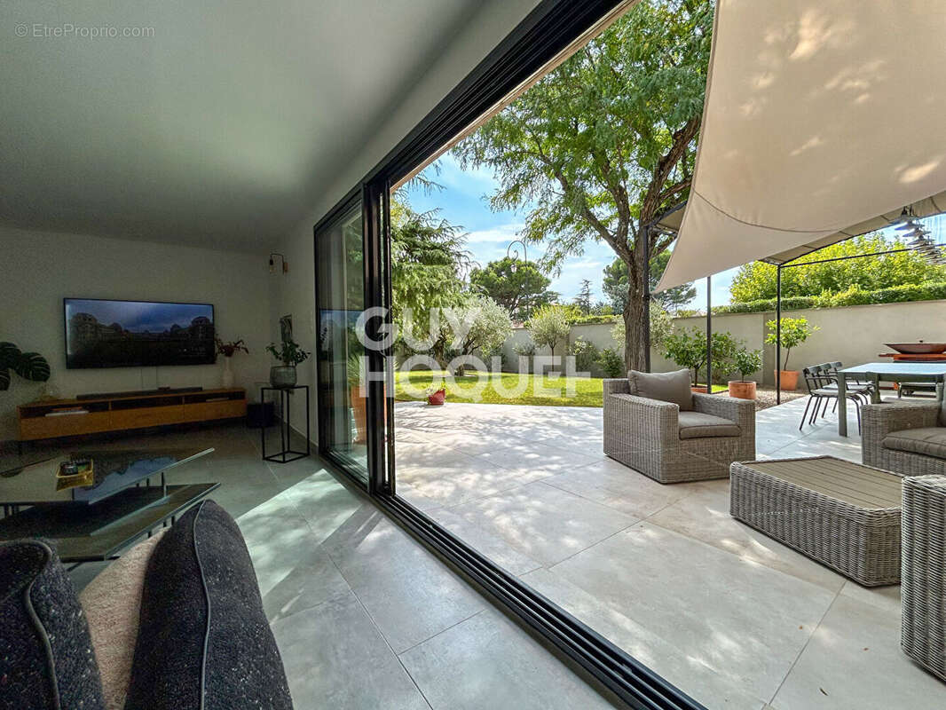 Maison à CHATEAUNEUF-DE-GADAGNE