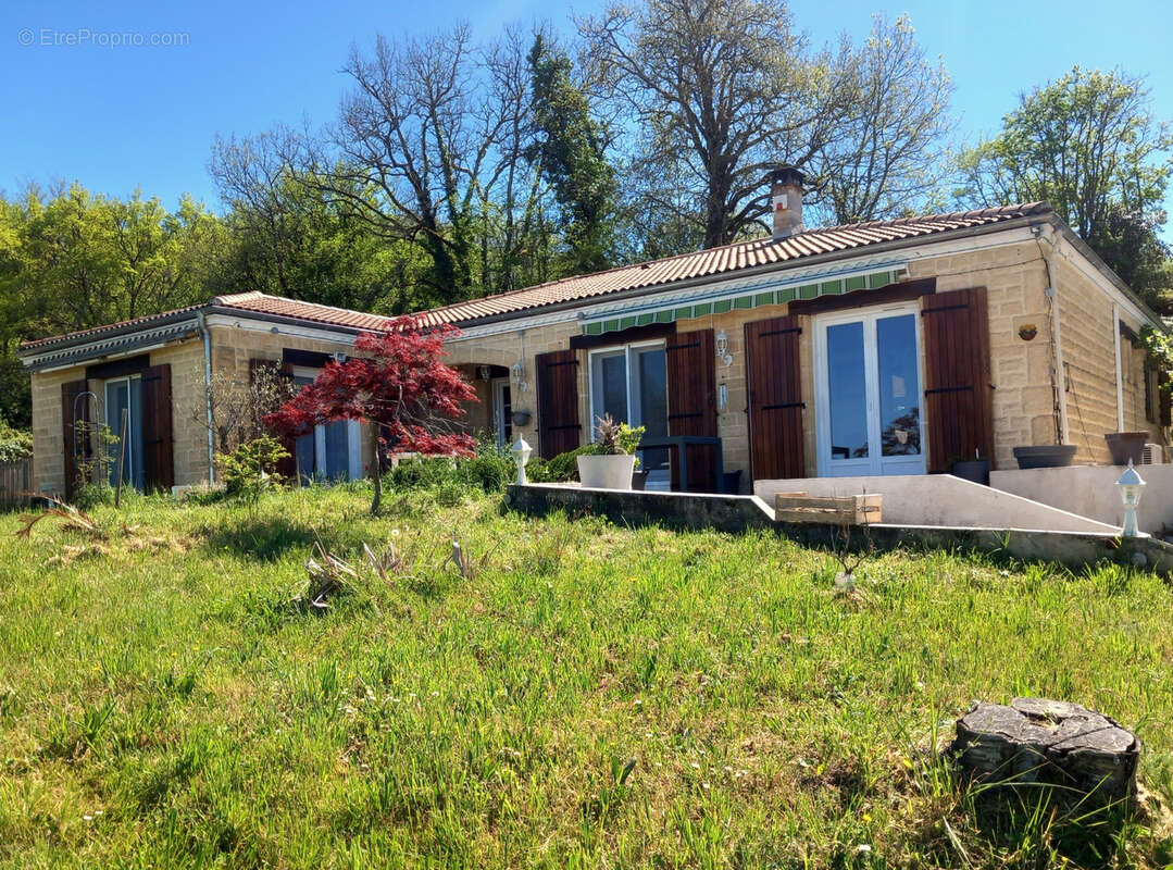 Maison à MONTAYRAL