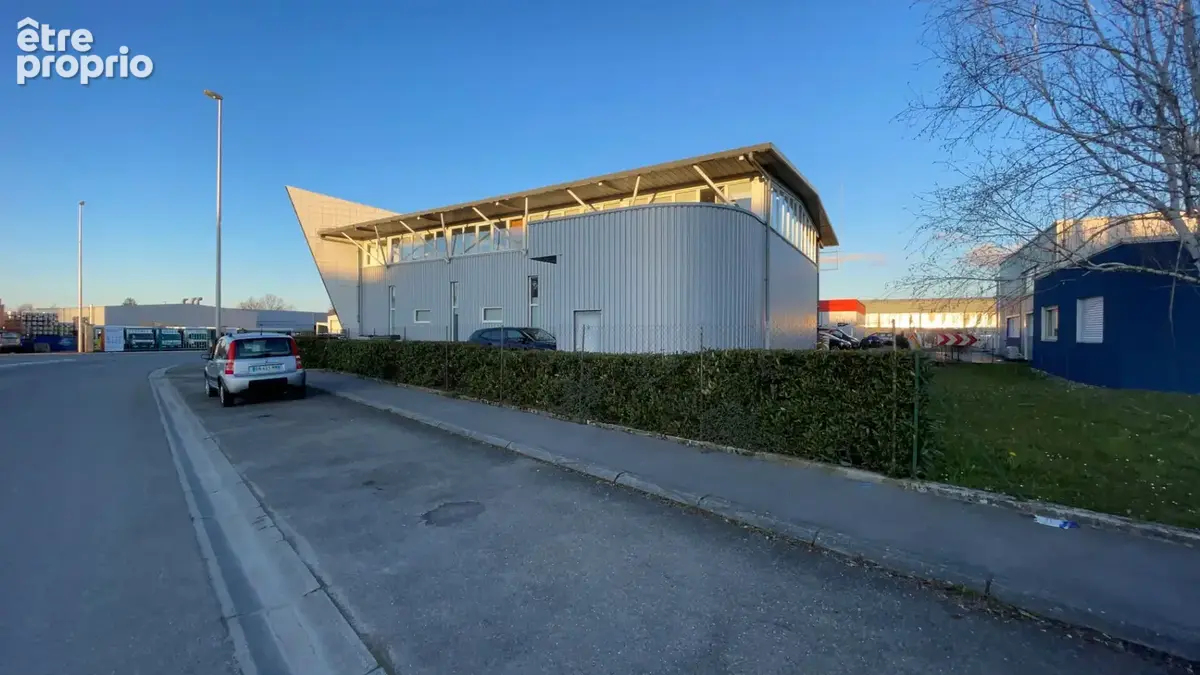 Local d'activité 640 m² Publier 74500 - photo 11