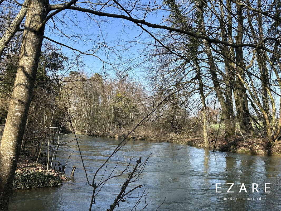 Maison à ARC-SUR-TILLE