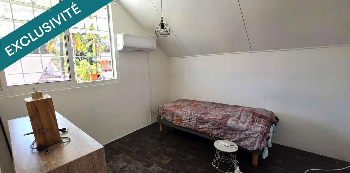 Photo 9 - Maison à REMIRE-MONTJOLY