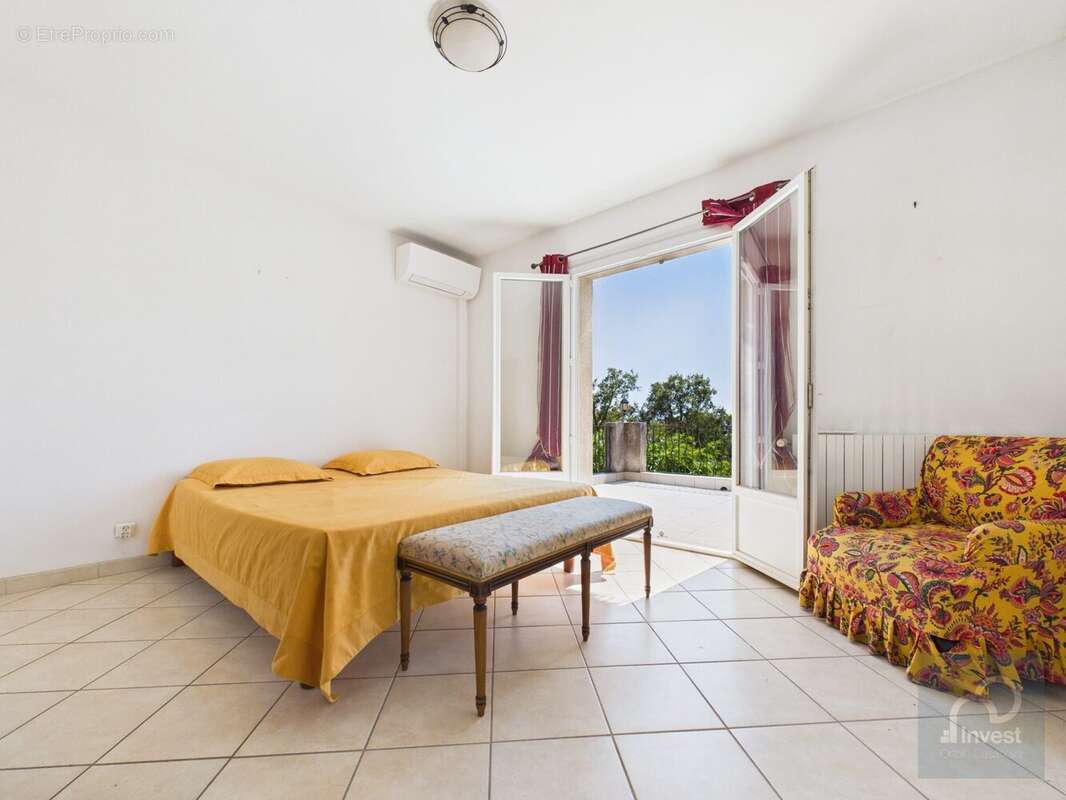 Maison 140 m² à Ajaccio  - photo 6