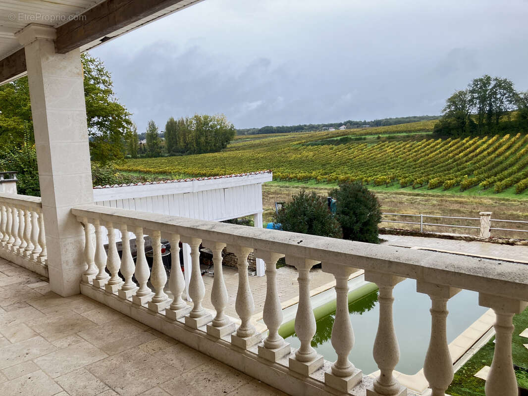 Maison à LIGNIERES-SONNEVILLE