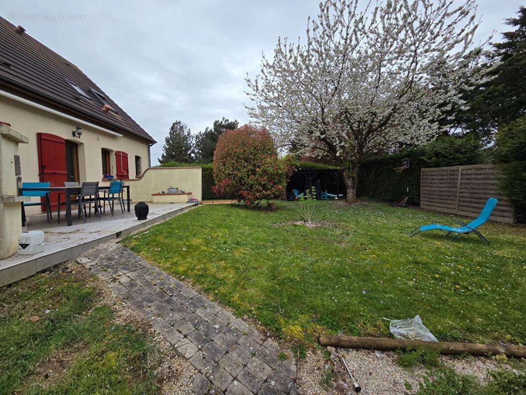 Maison 167 m² à Toury  - photo 18